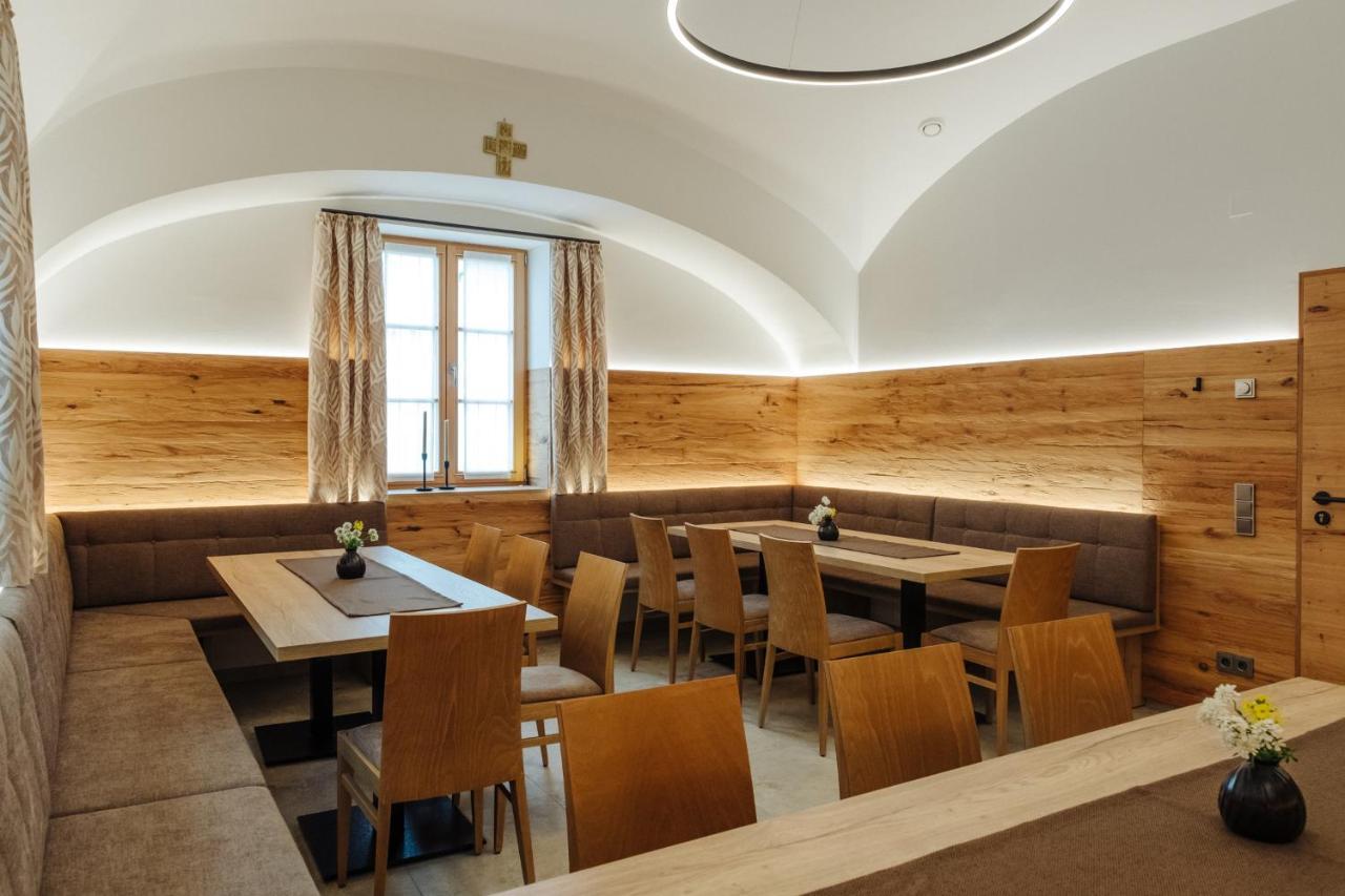 Hotel Sixt Rohr in Niederbayern Экстерьер фото
