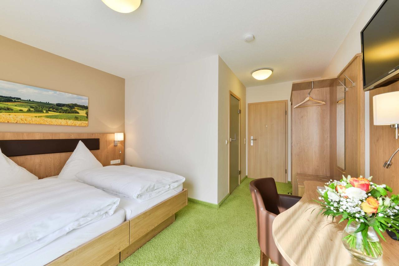Hotel Sixt Rohr in Niederbayern Экстерьер фото