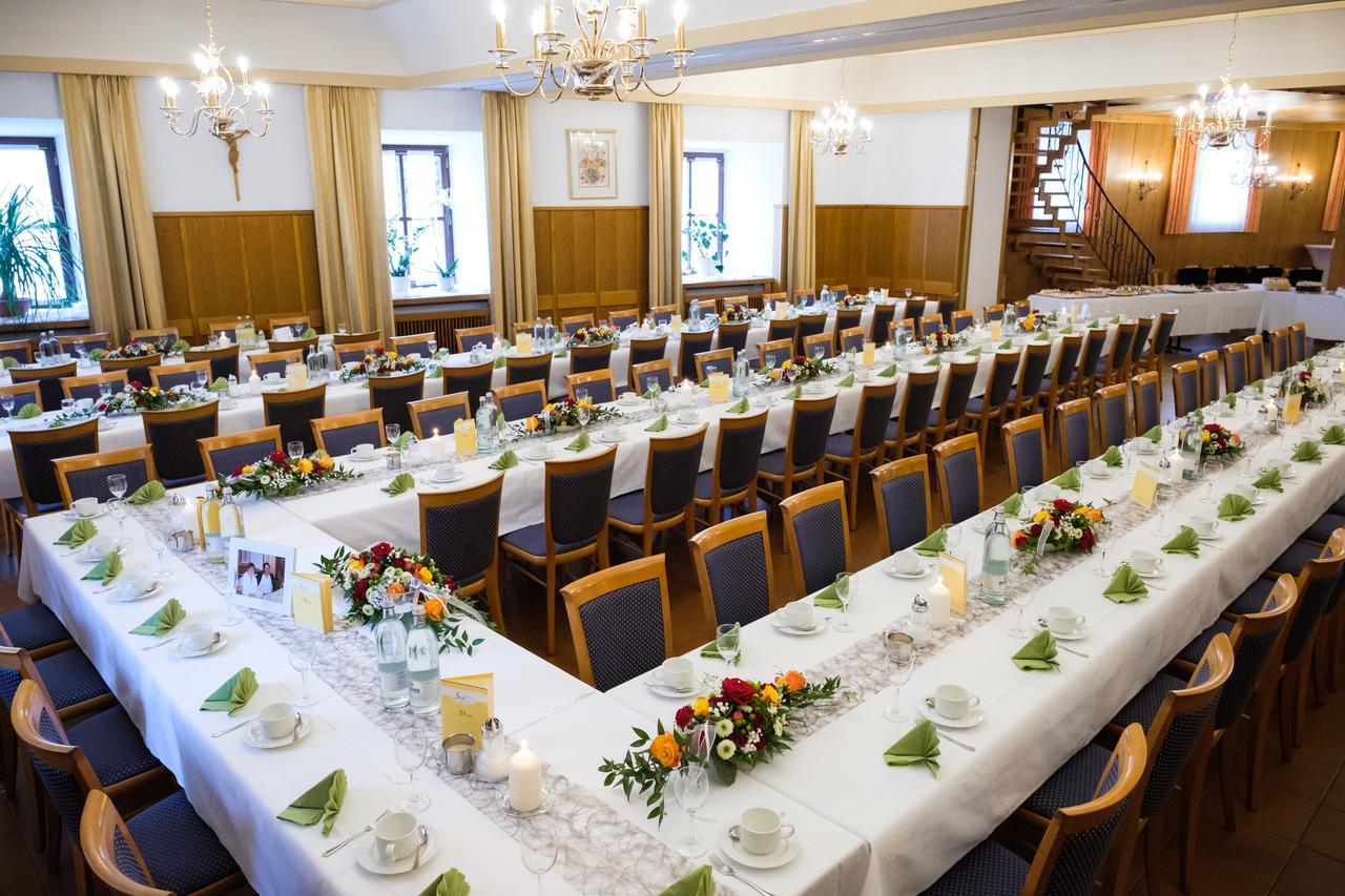 Hotel Sixt Rohr in Niederbayern Экстерьер фото