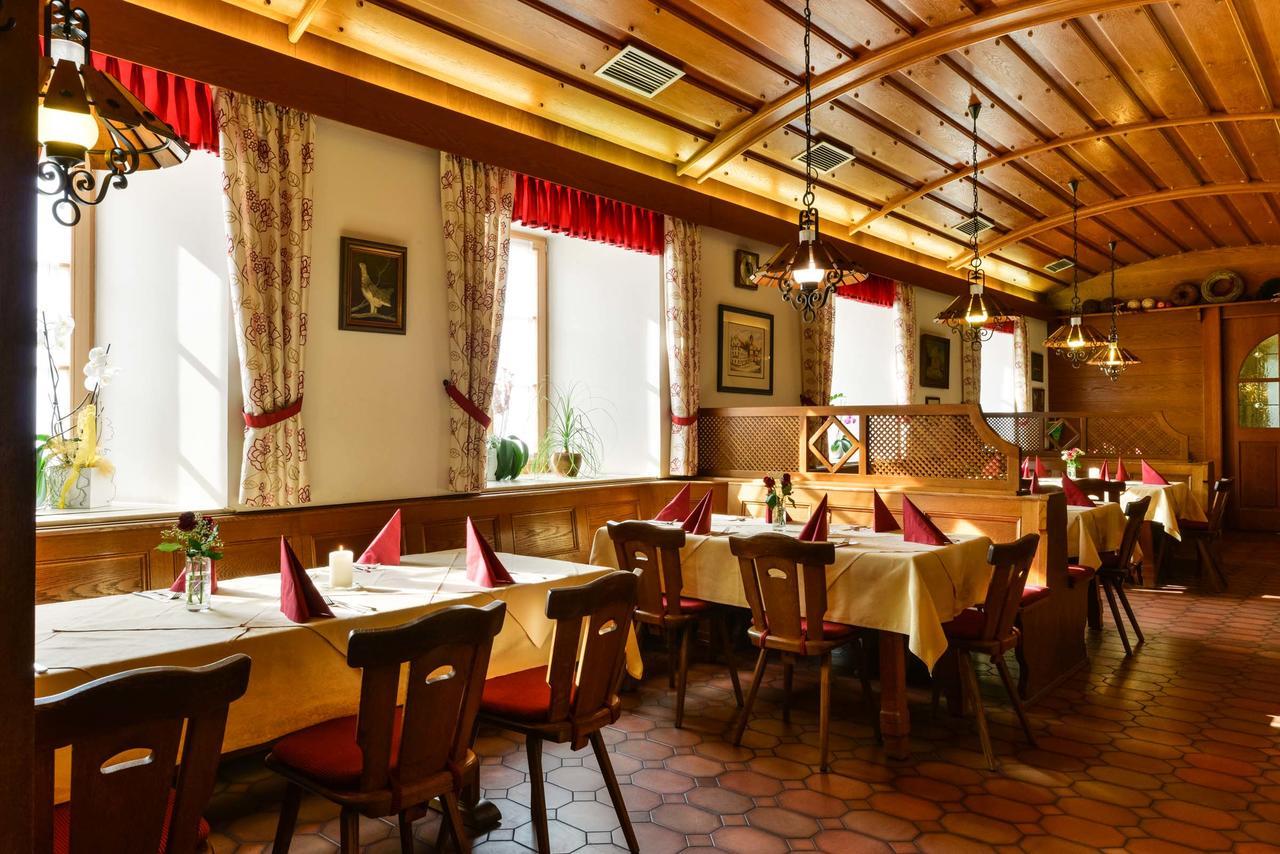 Hotel Sixt Rohr in Niederbayern Экстерьер фото