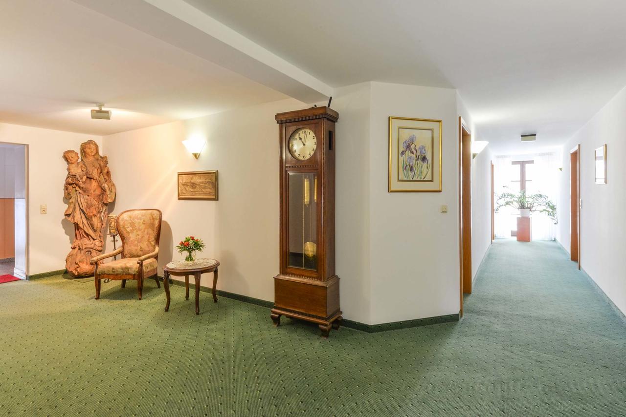 Hotel Sixt Rohr in Niederbayern Экстерьер фото