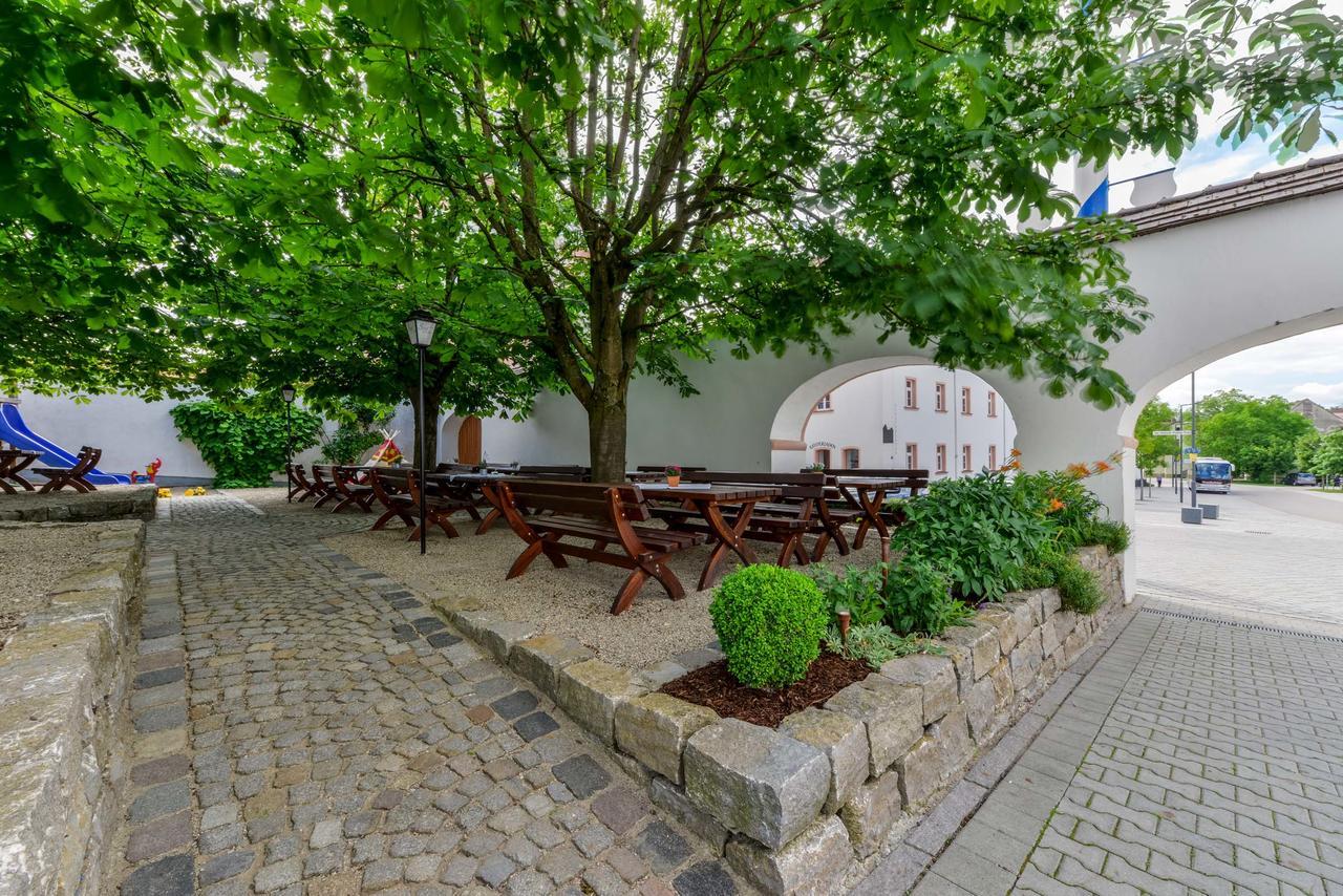 Hotel Sixt Rohr in Niederbayern Экстерьер фото